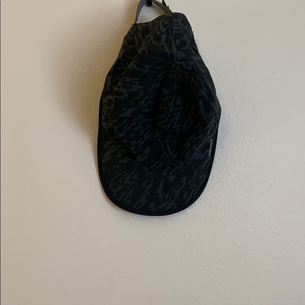 black and gray Adidas hat